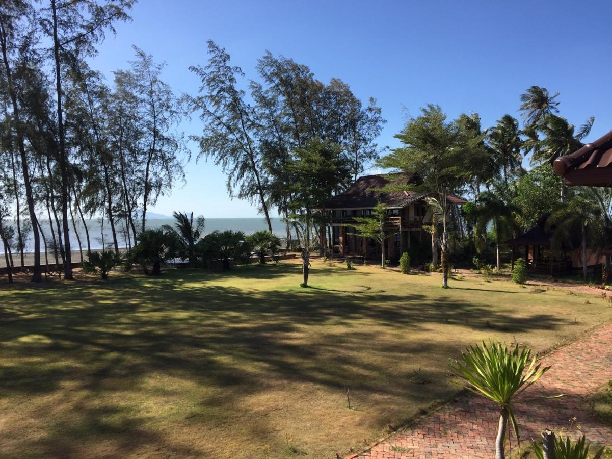 The Chevalley Beach Resort Satun Exteriér fotografie