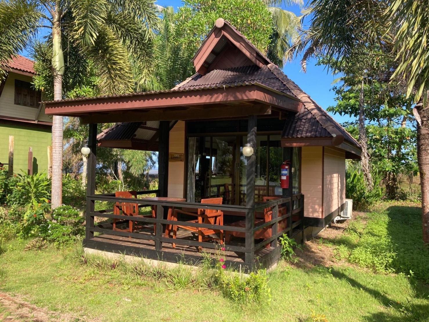 The Chevalley Beach Resort Satun Exteriér fotografie