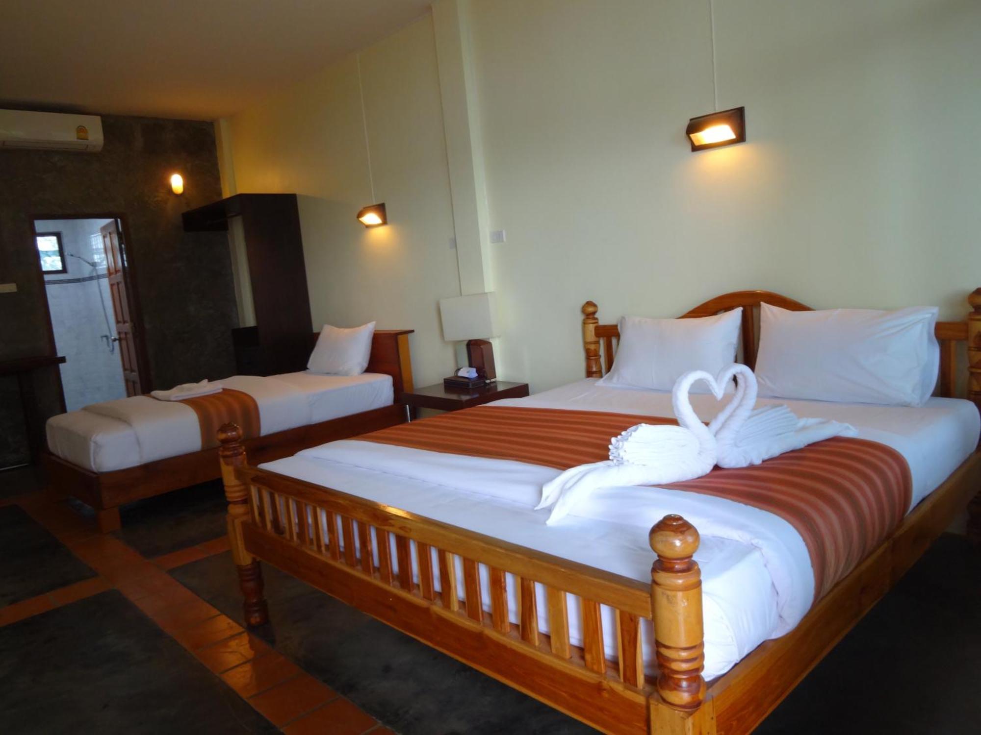 The Chevalley Beach Resort Satun Exteriér fotografie