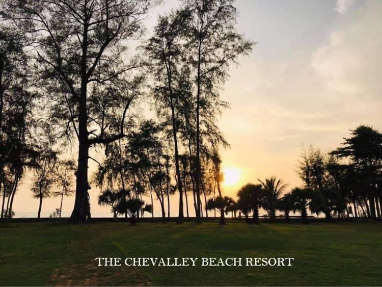 The Chevalley Beach Resort Satun Exteriér fotografie